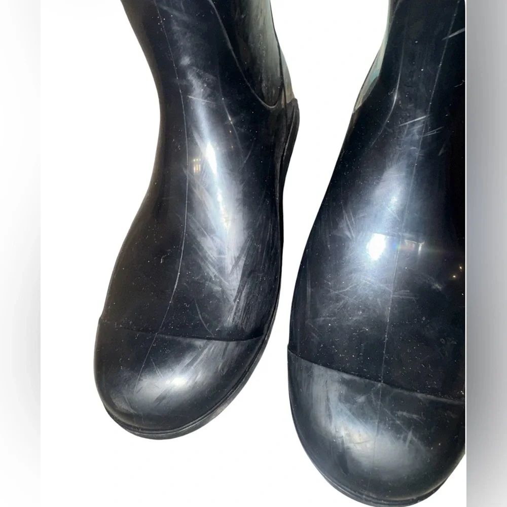 UGG black patent Shayne RAIN BOOTS women’s size 6
